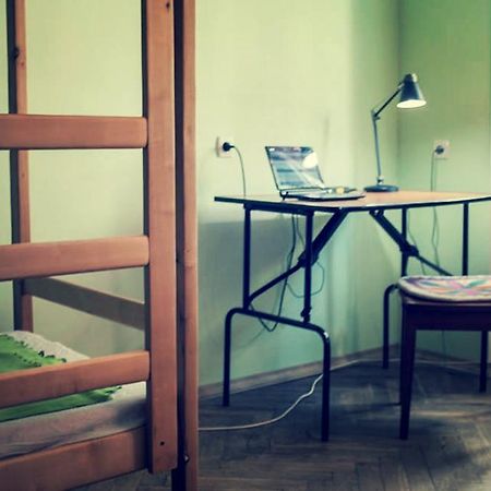 Magic Bus Hostel Λβιβ Εξωτερικό φωτογραφία